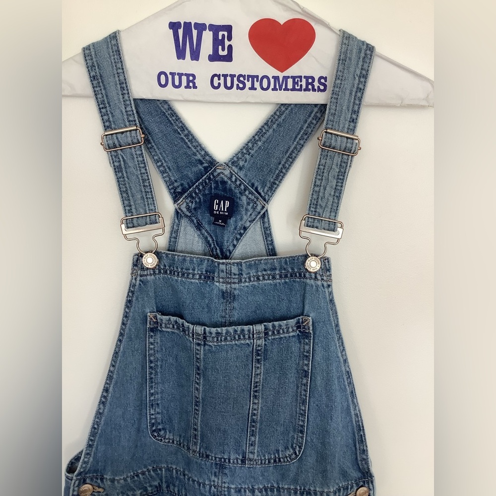 Gap Denim shorts overall - “slouchy shorta”  in medium wash - 100% cotton - Picture 3 of 7
